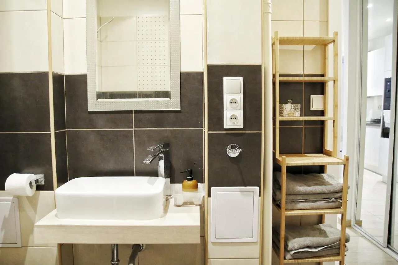 Heart Of Old Town Apartment By National Theater Prague 0*,