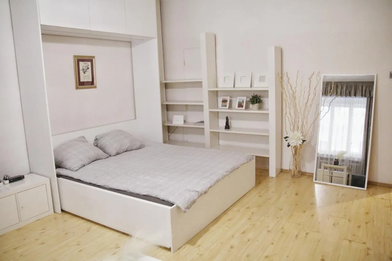 Heart Of Old Town Apartment By National Theater Prague